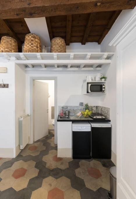 Keys Of Italy - F5 - Fiesolana 24 - Santa Croce One Bedroom Flat 2 To 4 Guests * Florenz